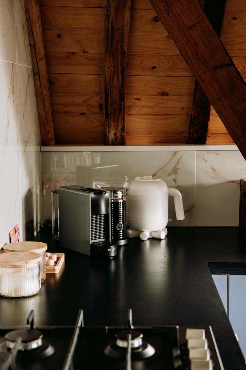 Stijlvol overnachten in Zeeland in deze Middelburgse loft met moderne keuken, van alle gemakken voorzien