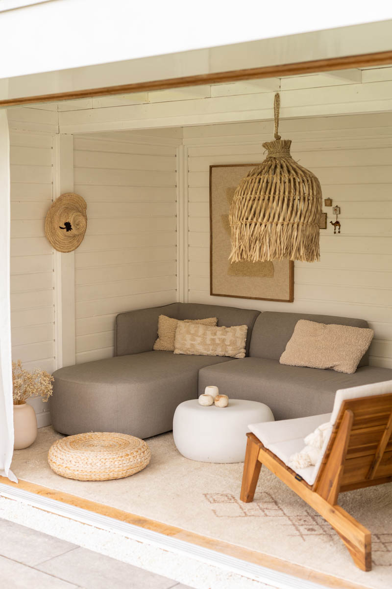 Going outdoors: setting 2: serene rust in de tuinkamer van Mardou