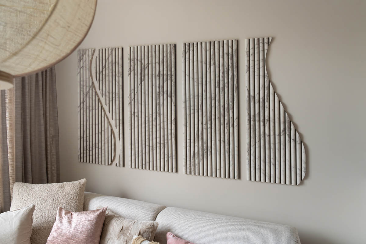 Japandi kunstwerk met akoestische wandpanelen maken DIY groot kunstwerk van meerdere panelen in zwart wit 