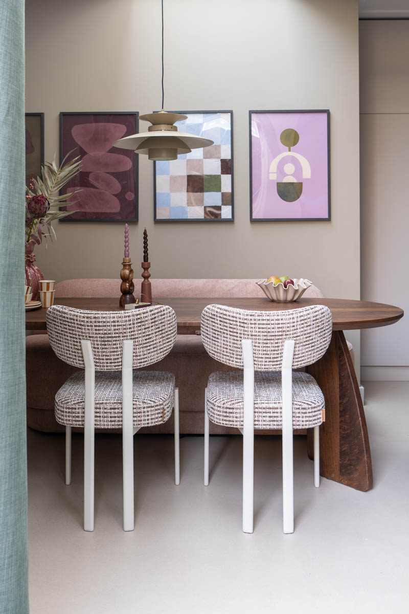 Gezellige make-over met familietafel en sfeervolle styling