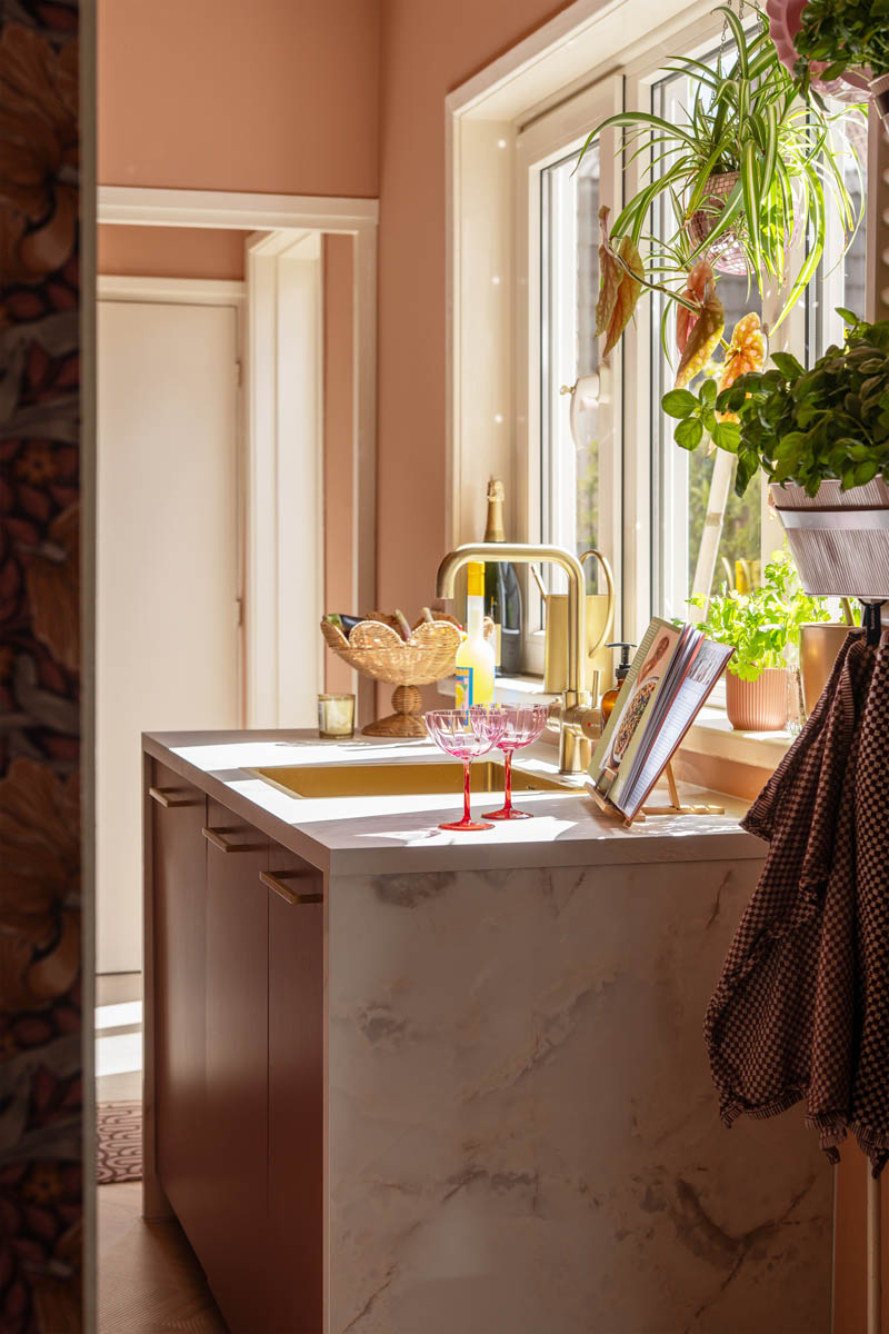 Keuken stylen - Merlot Marble the home style club brugman - bordeaux rode keuken